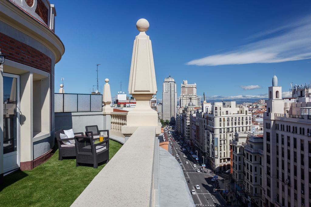 Mate Macarena, Gran Via