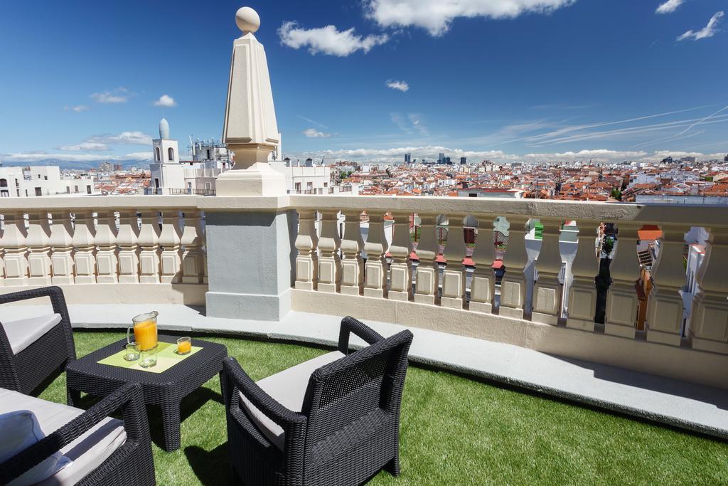 Mate Macarena, Gran Via Hotel Madrid