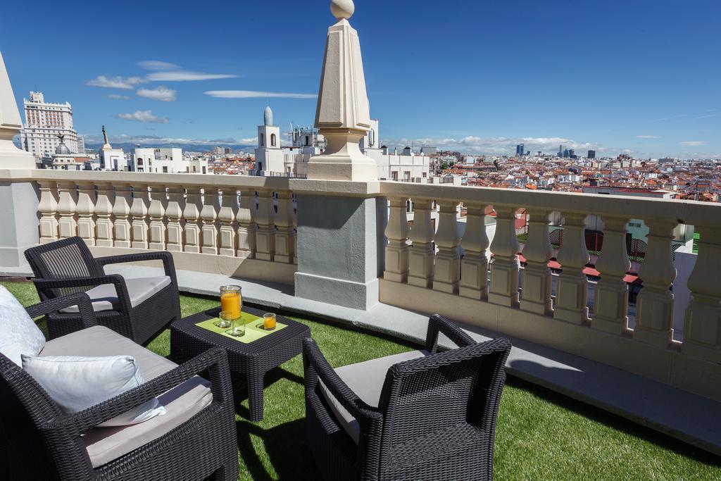 Mate Macarena, Gran Via Hotel 3*